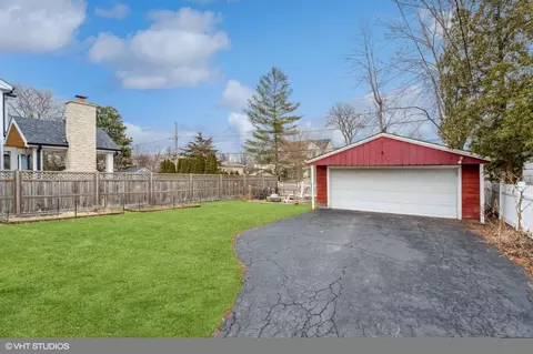 Exterior - 327 Nora Ave, Glenview, IL 60025 photo 4 of 4