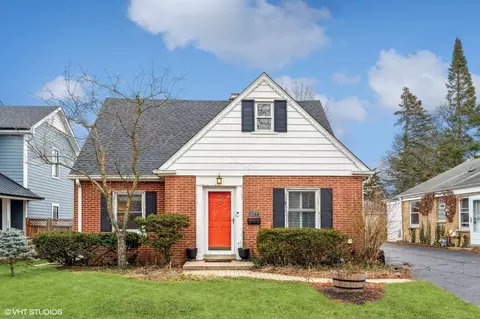 327 Nora Ave, Glenview, IL 60025