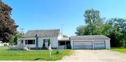 148 N East Ave, Amboy, IL 61310