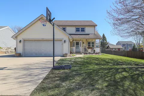 10614 Carl St, Huntley, IL 60142