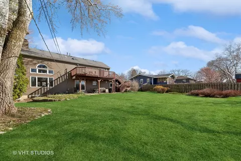 Exterior - 3105 Killarney Dr, Cary, IL 60013 photo 4 of 6