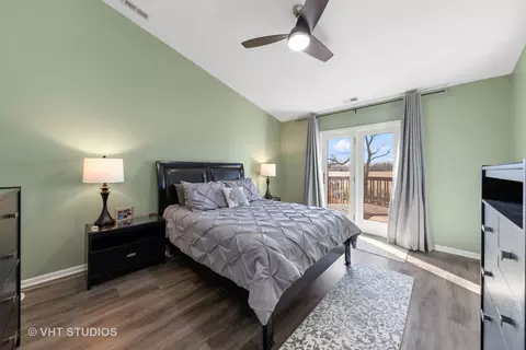 Bedroom - 3105 Killarney Dr, Cary, IL 60013 photo 1 of 2