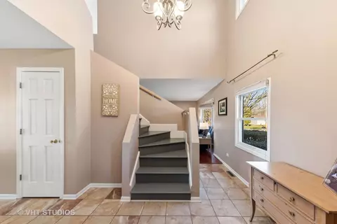 Entry Way - 3105 Killarney Dr, Cary, IL 60013 photo 2 of 2