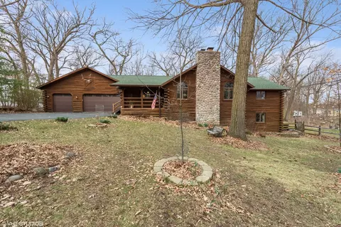 n1519 Fair Oaks Road, Lake Geneva, WI 53147