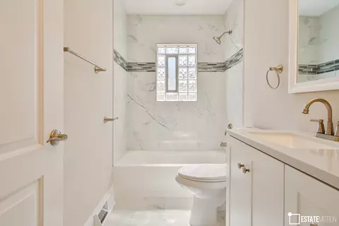Bath - 16335 Hermitage Ave, Markham, IL 60428 photo 1 of 2