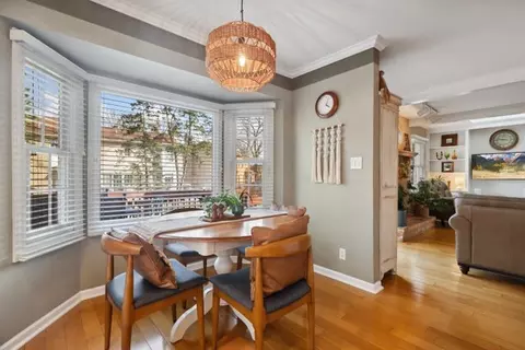 Dining - 4208 Oaksbury Ln, Rolling Meadows, IL 60008 photo 2 of 2