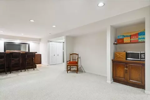 Other - 4208 Oaksbury Ln, Rolling Meadows, IL 60008 photo 8 of 10