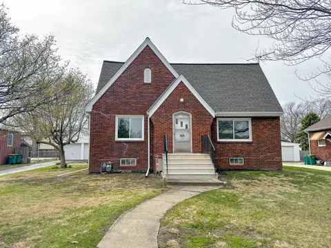 1305 Burry St, Joliet, IL 60435