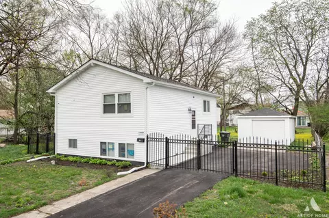 16605 Marshfield Ave, Markham, IL 60428