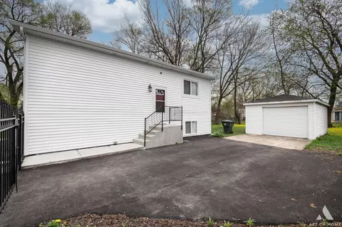 Exterior - 16605 Marshfield Ave, Markham, IL 60428 photo 3 of 8