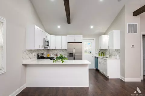 Kitchen - 16605 Marshfield Ave, Markham, IL 60428 photo 3 of 6