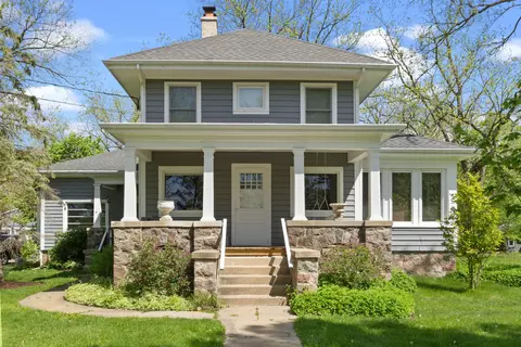 11516 Country Club Rd, Woodstock, IL 60098