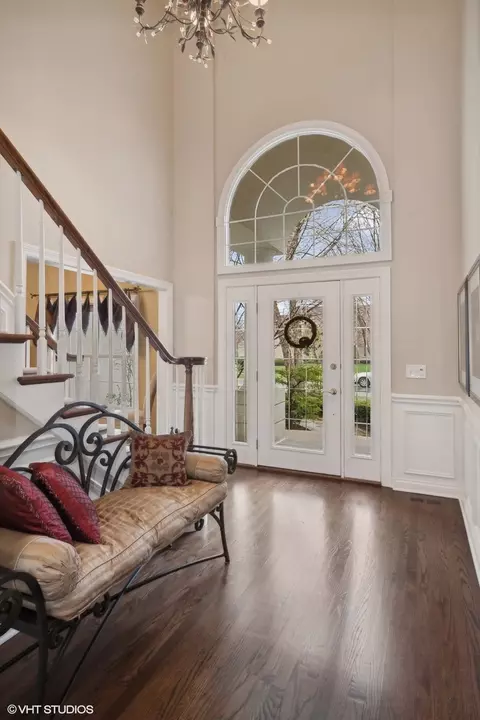 Entry Way - 2919 Beth Ln, Naperville, IL 60564 photo 1 of 2