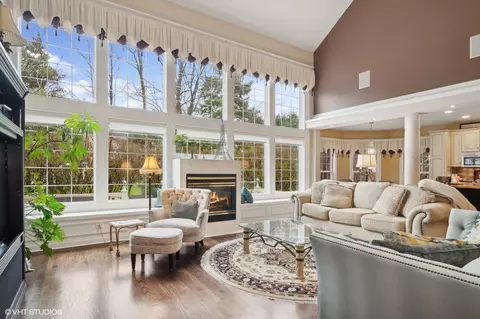 Living - 2919 Beth Ln, Naperville, IL 60564 photo 5 of 7