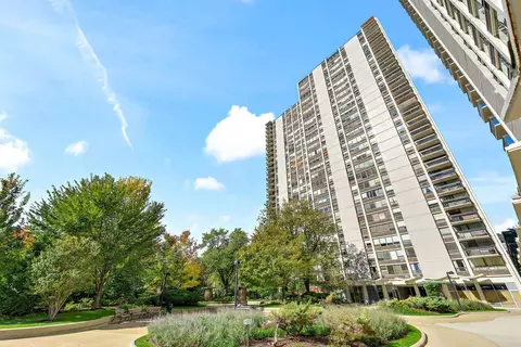 1460 N Sandburg Ter #2206A, Chicago, IL 60610
