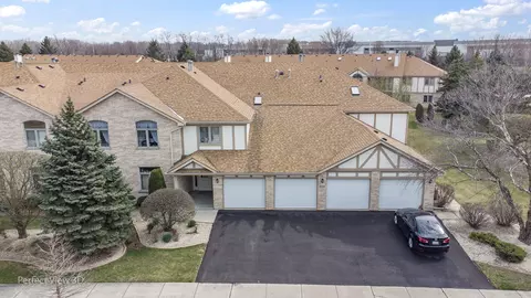 18533 Pine Lake Dr #3, Tinley Park, IL 60477