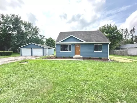 10 N914 Gale St, Elgin, IL 60123