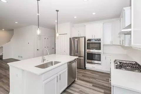 Kitchen - 15217 S Emerson St, Plainfield, IL 60544 photo 2 of 5