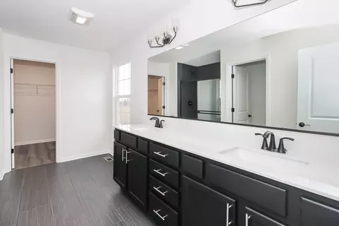 Bath - 15217 S Emerson St, Plainfield, IL 60544 photo 2 of 4