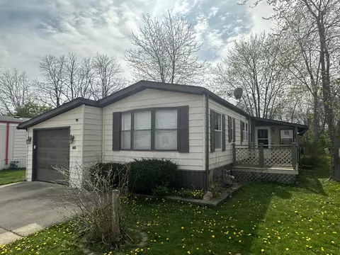 250 Blackthorn Rd, Matteson, IL 60443