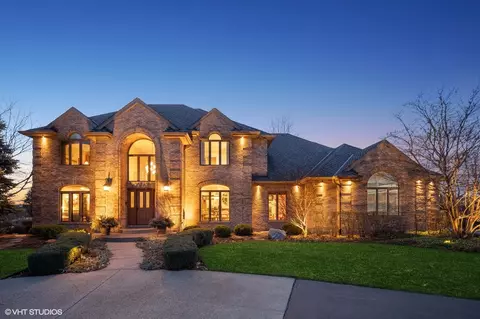 321 Ridge Ln, Lake In The Hills, IL 60156