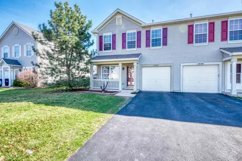 1442 Plantain Dr, Minooka, IL 60447