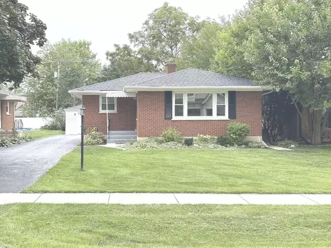 5804 Lyman Ave, Downers Grove, IL 60516