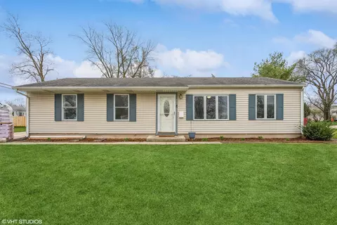 41 Belmont Dr, Romeoville, IL 60446