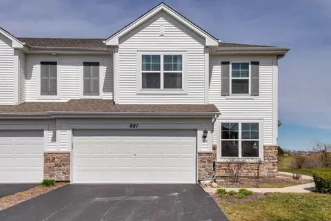 681 Anchorage Ct, Pingree Grove, IL 60140
