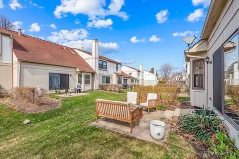 Exterior - 4560 Topaz Dr, Hoffman Estates, IL 60192 photo 6 of 6