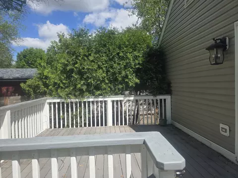 Exterior - 312 Nuttall Rd, Riverside, IL 60546 photo 5 of 8