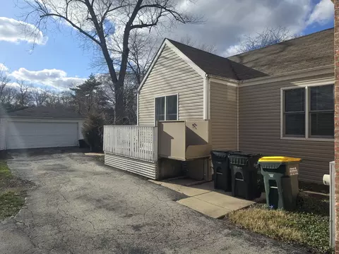Exterior - 312 Nuttall Rd, Riverside, IL 60546 photo 8 of 8