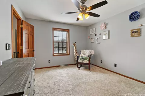 Bedroom - 5212 Hickory Ln, Mchenry, IL 60051 photo 6 of 7