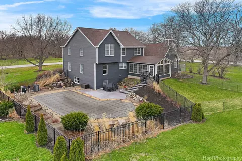 Exterior - 5212 Hickory Ln, Mchenry, IL 60051 photo 7 of 7