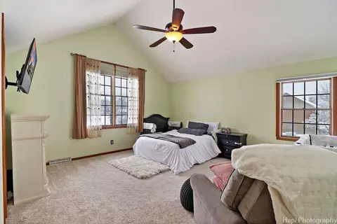 Bedroom - 5212 Hickory Ln, Mchenry, IL 60051 photo 7 of 7
