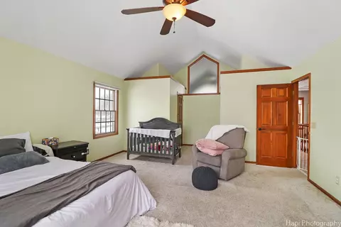 Bedroom - 5212 Hickory Ln, Mchenry, IL 60051 photo 1 of 7
