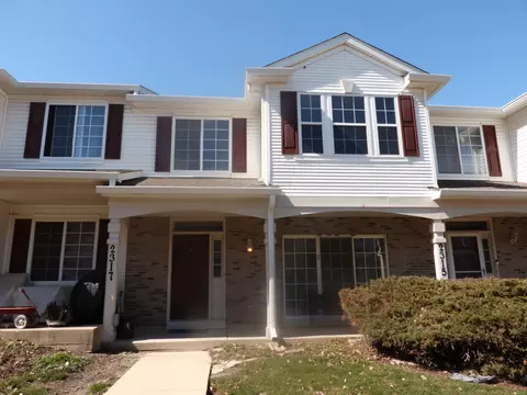 2317 Reflections Dr, Aurora, IL 60502