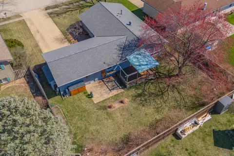 View/Area - 117 Cheltenham Dr, Normal, IL 61761 photo 2 of 5