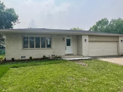 30 W285 Bruce Ln, Naperville, IL 60563