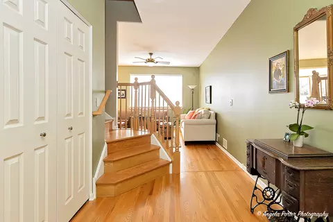 2905 Talaga Dr, Algonquin, IL 60102 photo 4