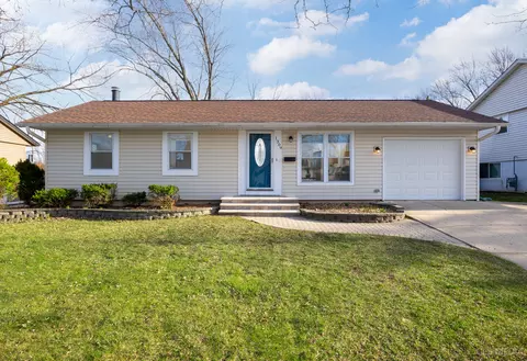 1309 N Green Meadows Blvd, Streamwood, IL 60107