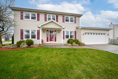 1150 Country Glen Ln, Carol Stream, IL 60188
