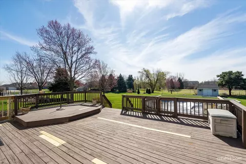 Exterior - 23661 W Cotswald Dr, Plainfield, IL 60585 photo 5 of 6