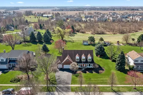 View/Area - 23661 W Cotswald Dr, Plainfield, IL 60585 photo 2 of 3