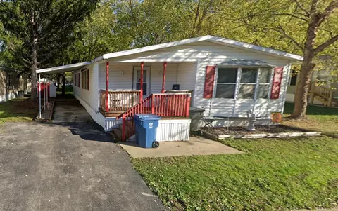 37 Apple Ln, Bourbonnais, IL 60914