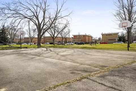 Exterior - 9660 Lois Dr #A, Des Plaines, IL 60016 photo 1 of 6