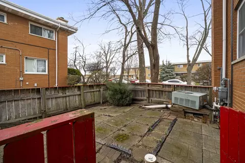 Exterior - 9660 Lois Dr #A, Des Plaines, IL 60016 photo 2 of 6