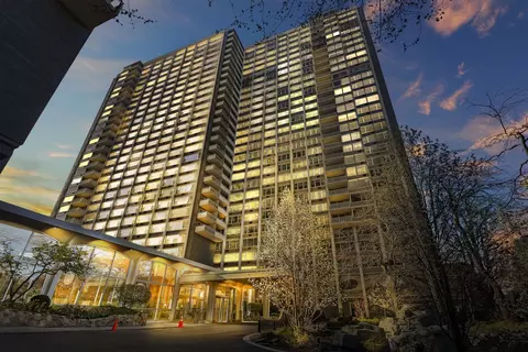 4250 N Marine Dr #2435, Chicago, IL 60613