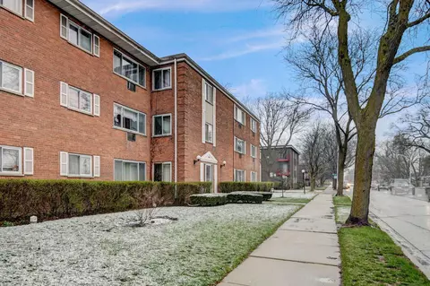 8460 Skokie Blvd #311, Skokie, IL 60077