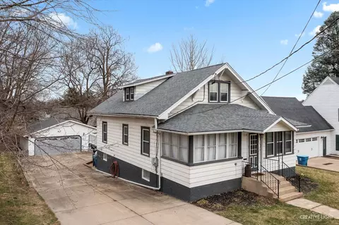 710 Assembly Pl, Dixon, IL 61021